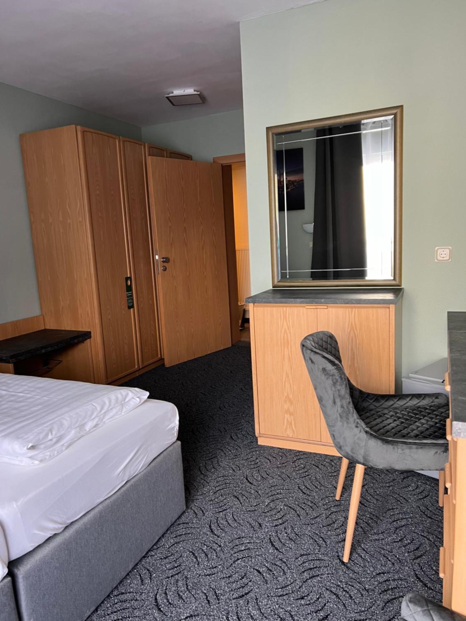 Hotel Aggertal Ґуммерсбах Екстер'єр фото
