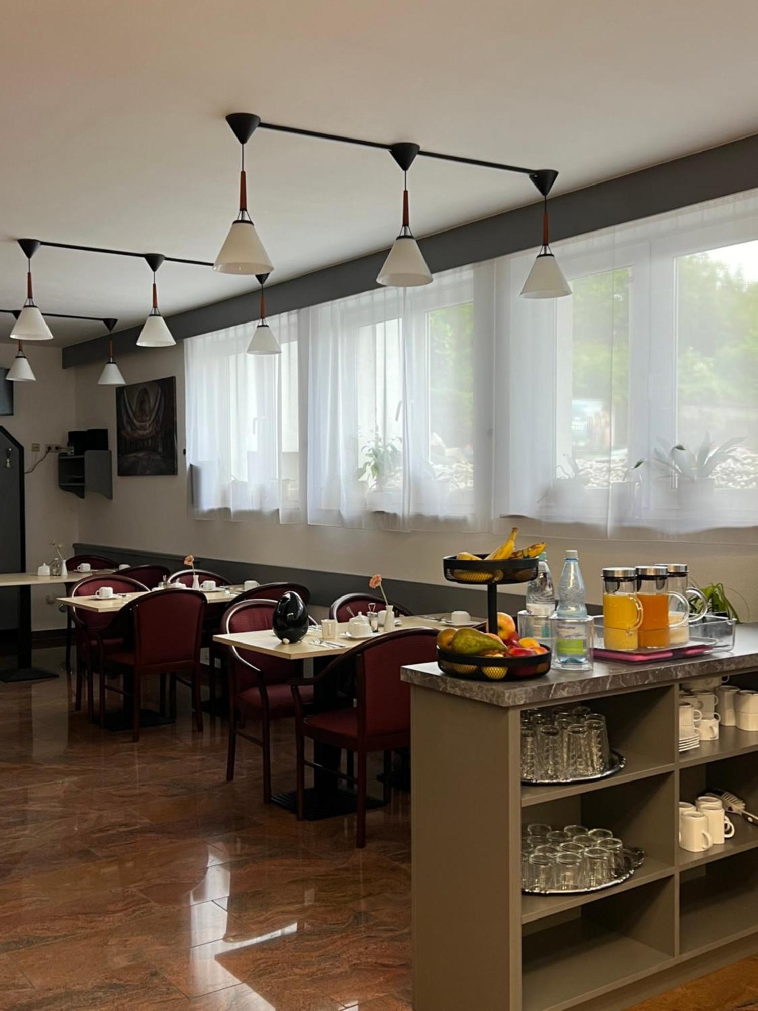 Hotel Aggertal Ґуммерсбах Екстер'єр фото