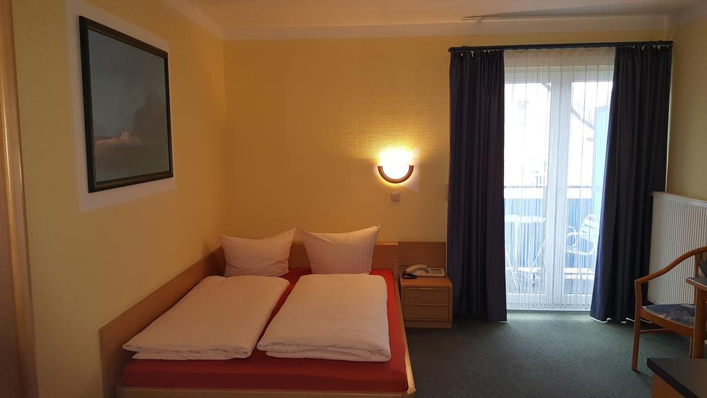 Hotel Aggertal Ґуммерсбах Екстер'єр фото