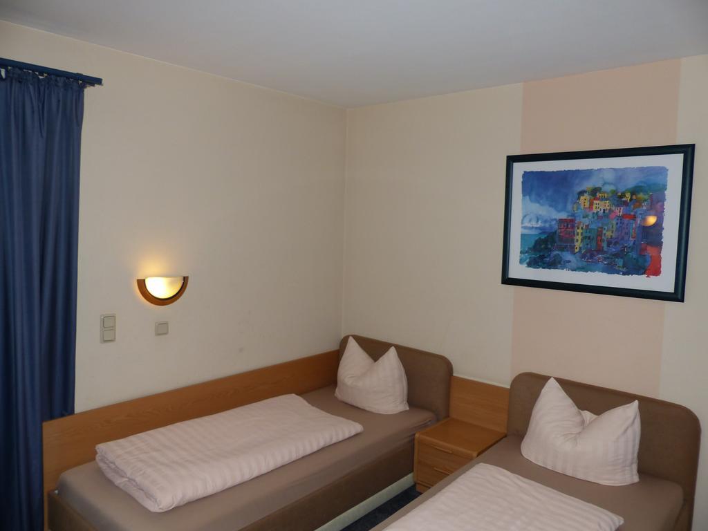 Hotel Aggertal Ґуммерсбах Екстер'єр фото