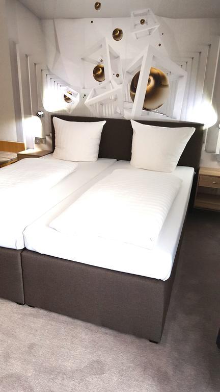 Hotel Aggertal Ґуммерсбах Екстер'єр фото