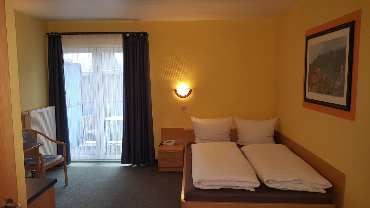 Hotel Aggertal Ґуммерсбах Екстер'єр фото